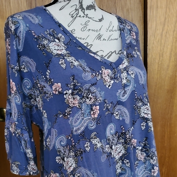 Super Soft Bo Ho Blouse - Picture 2 of 7